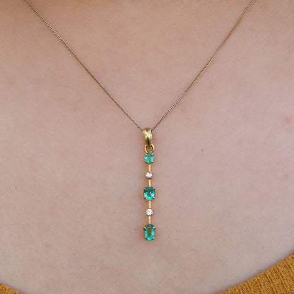 Straight Style Pendant 18K Gold