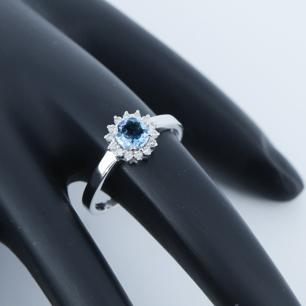White Ring 14K Gold