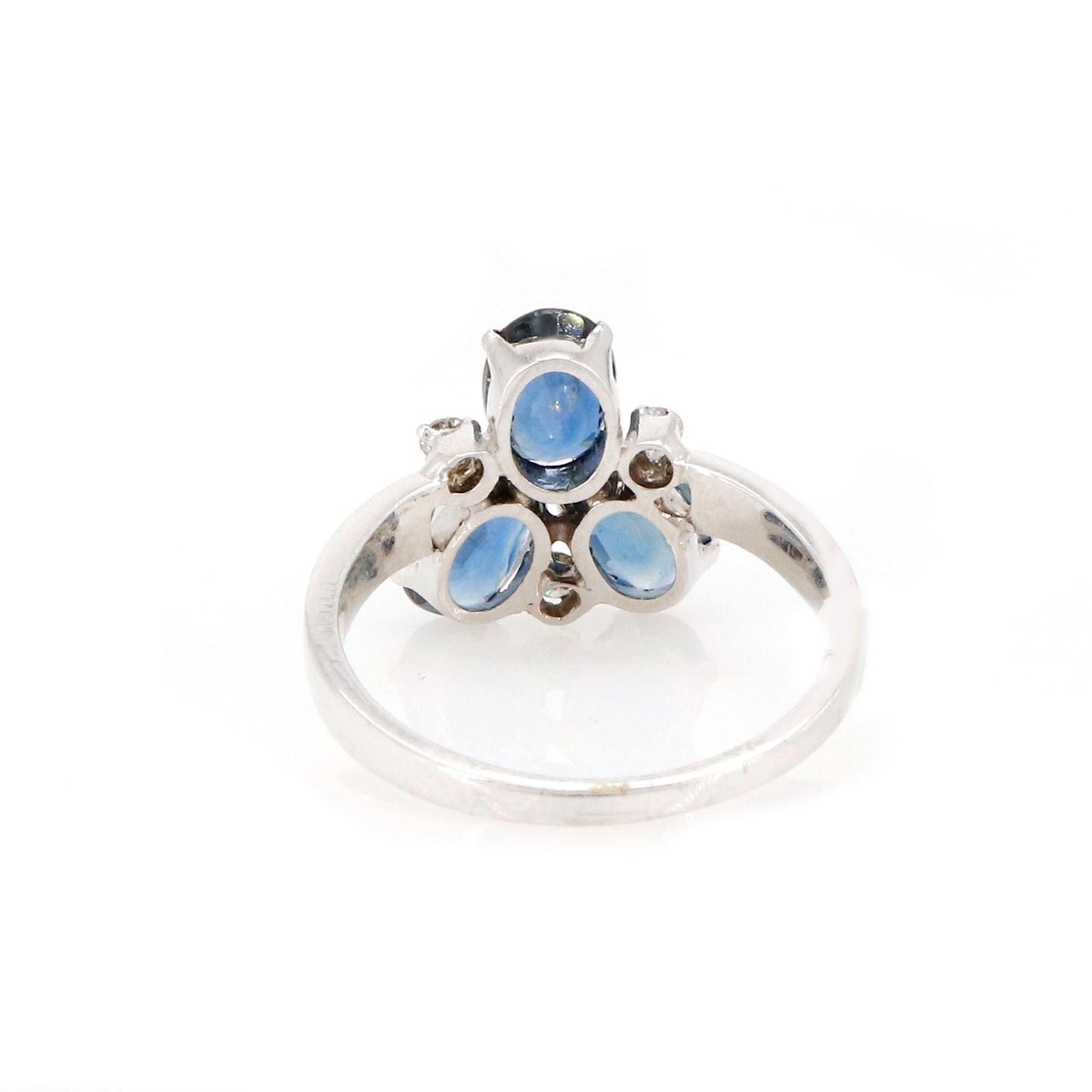 White Beautiful Ring 14K Gold