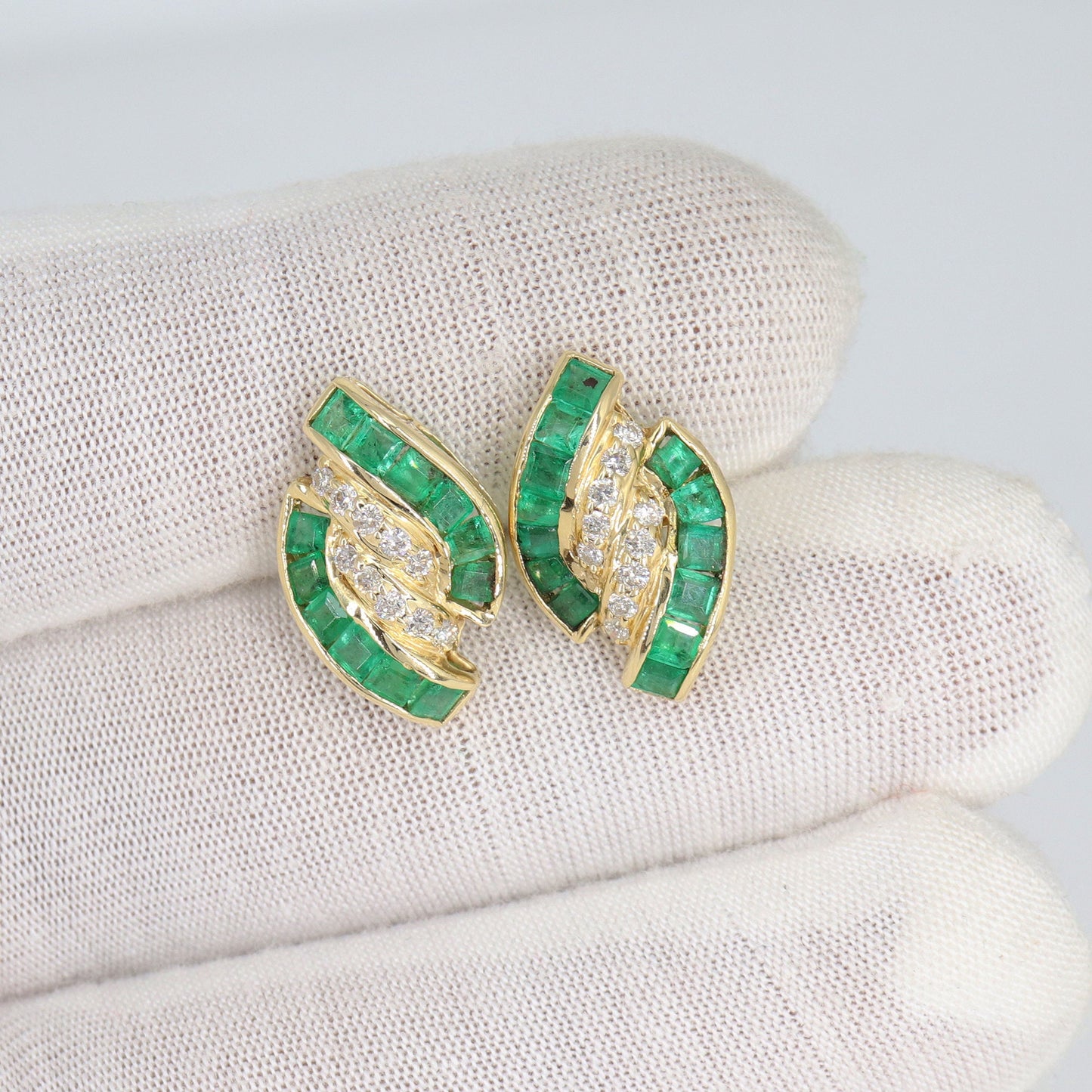 Emerald Stud Earring 14K Gold