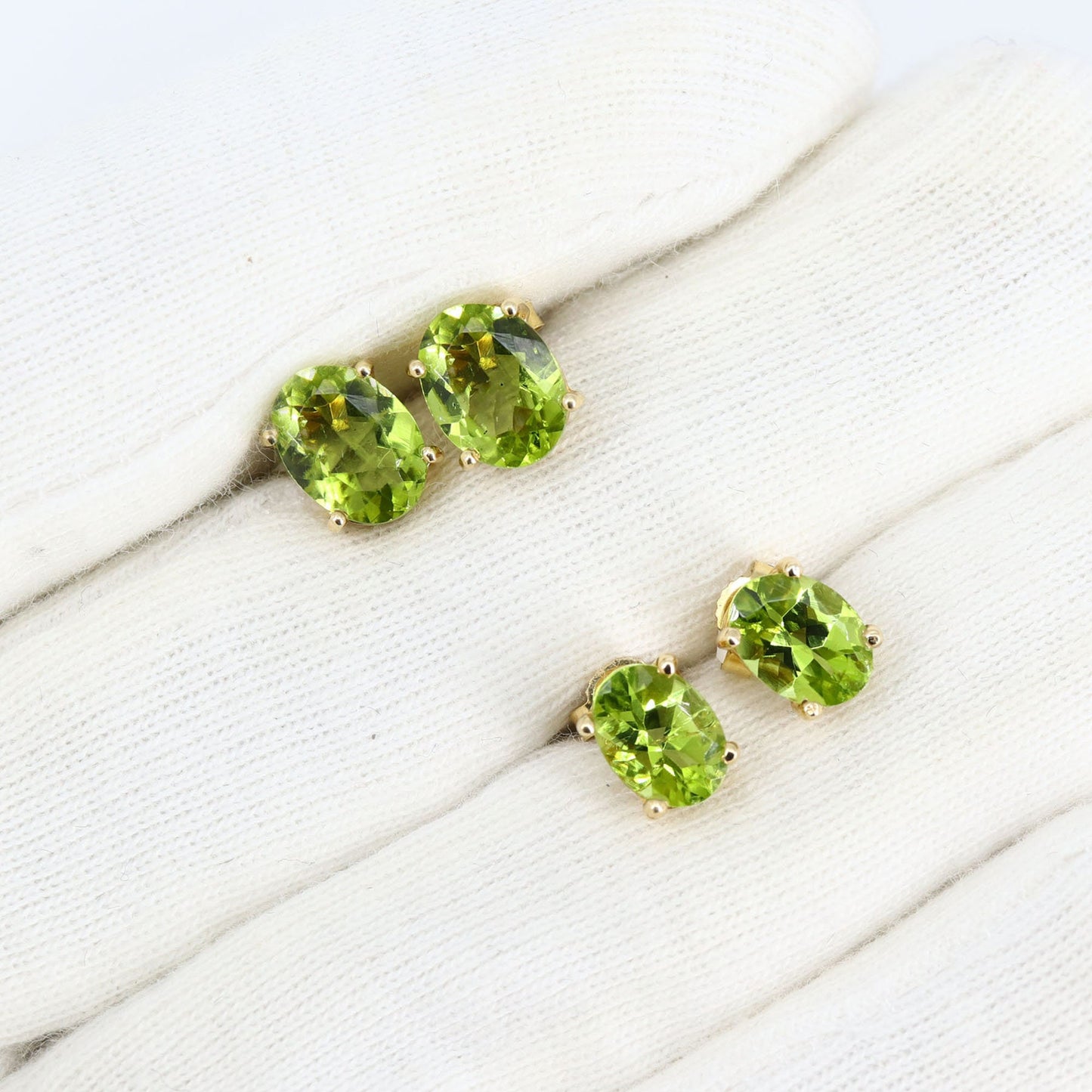 Peridot Push Backing Yellow Solitaire Stud Post Earring 14K Gold