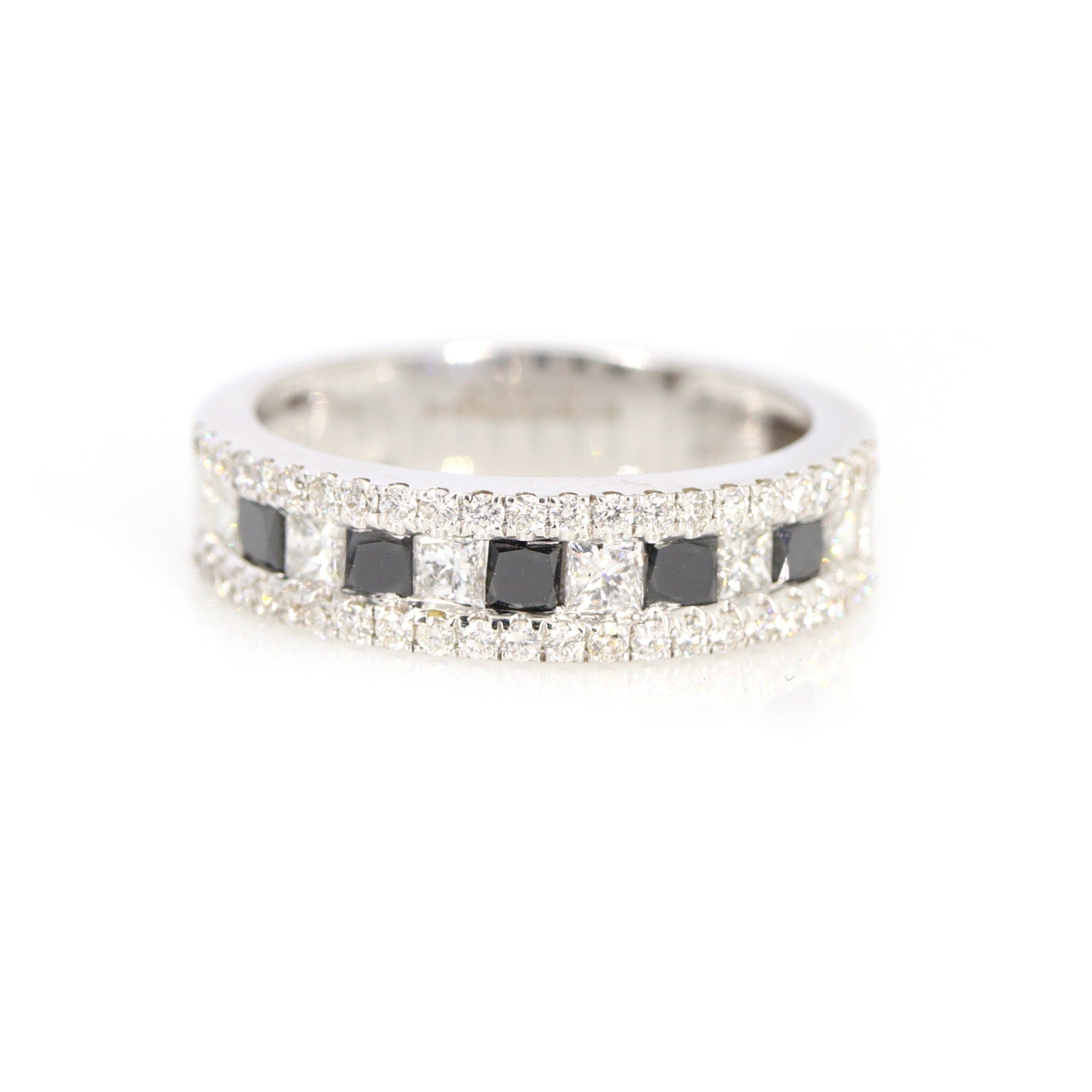 White Ring 18K Gold