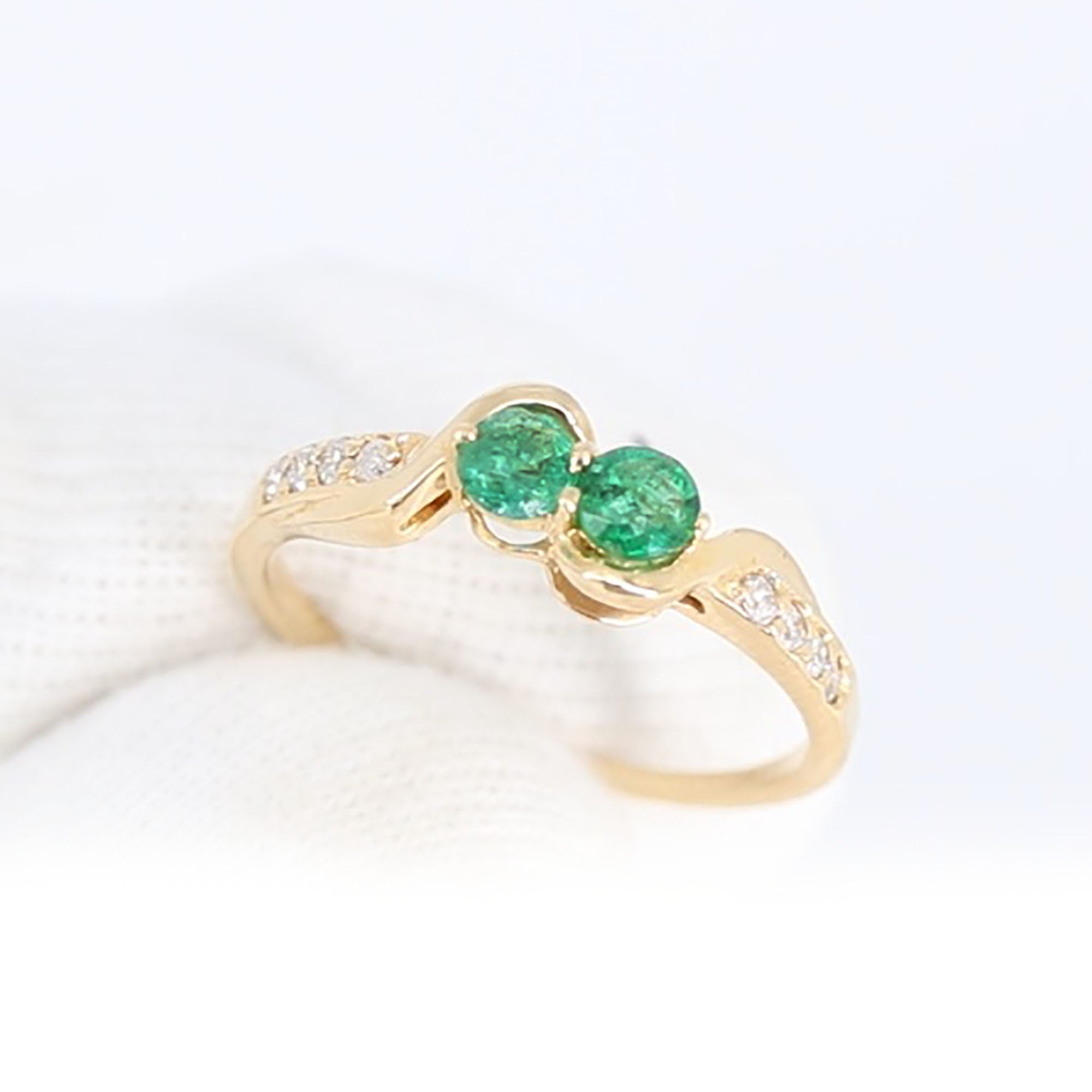 Beautiful Ring 14K Gold