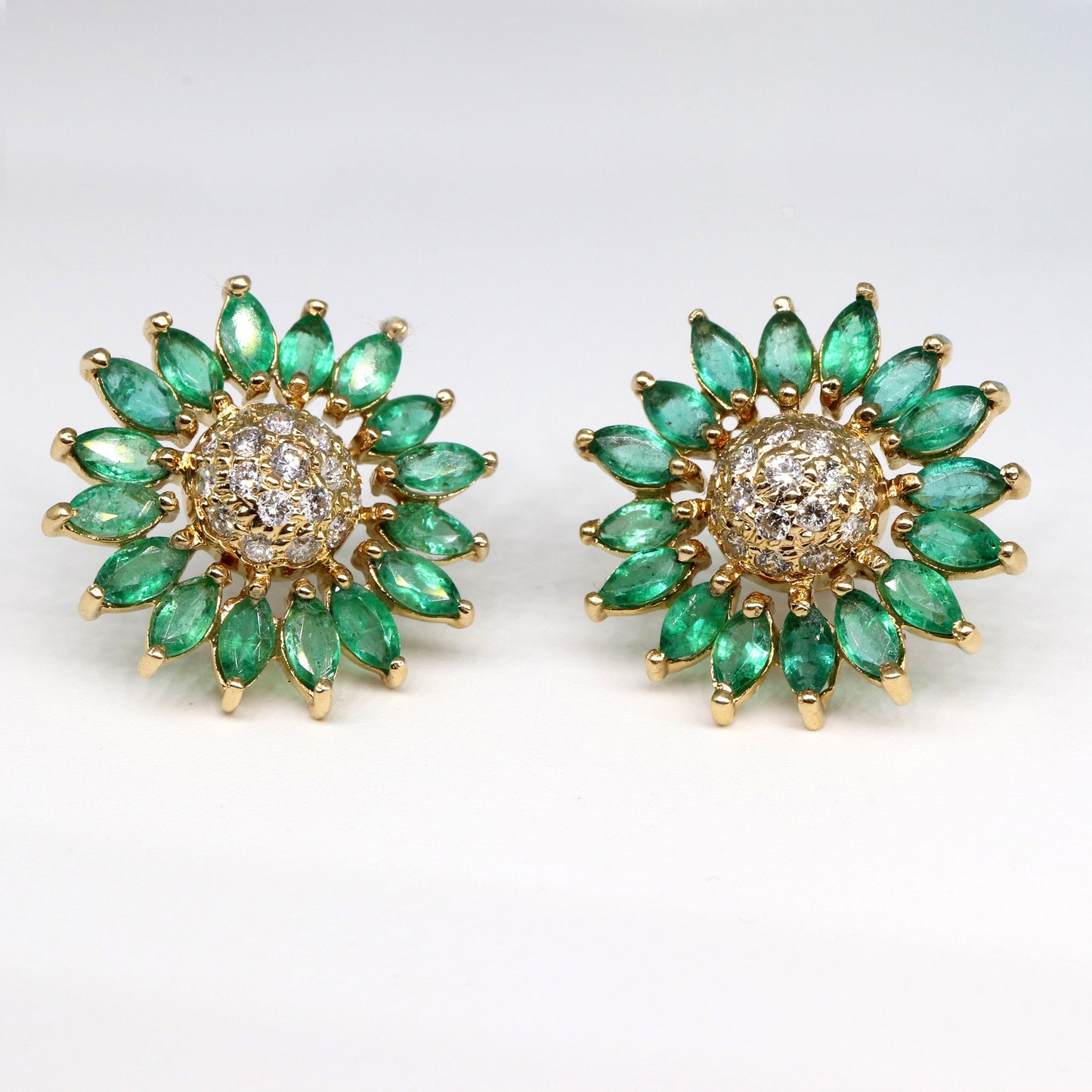 Sun Flower Design Emerald Stud Earring 14K Gold