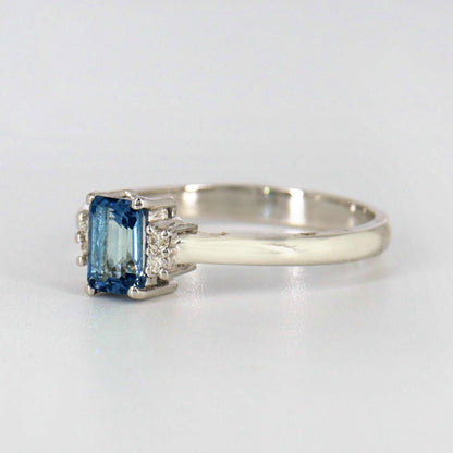 White Ring 14K Gold