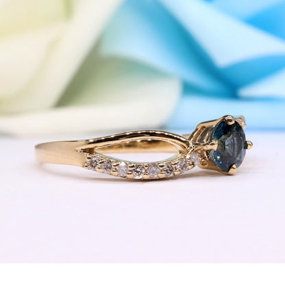 Beautiful Ring 14K Gold