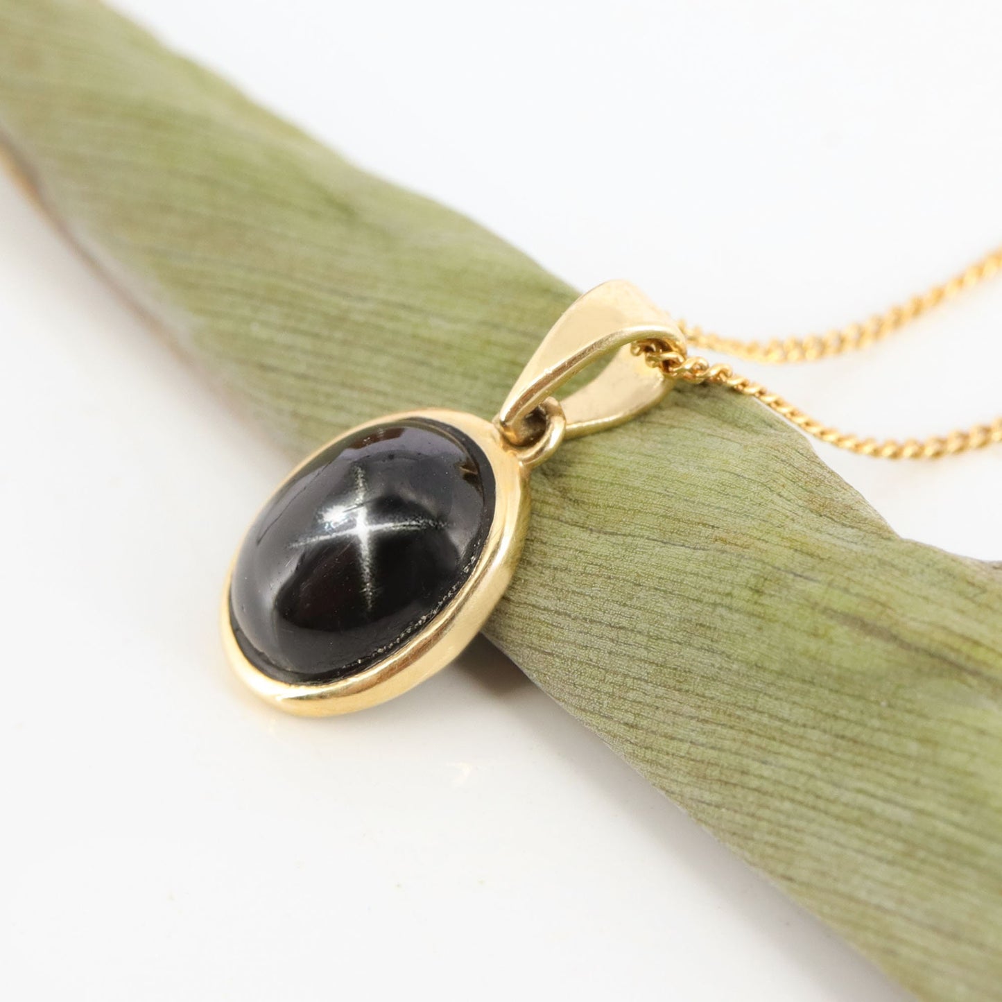Black Star Gemstone Pendant 14K Gold