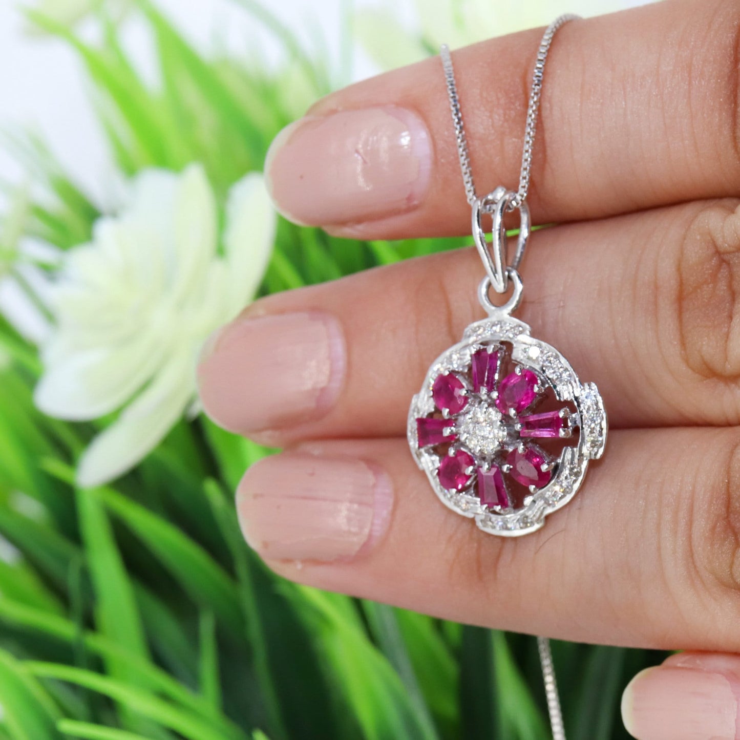 Handmade White Ruby Flower Pendant 18K Gold