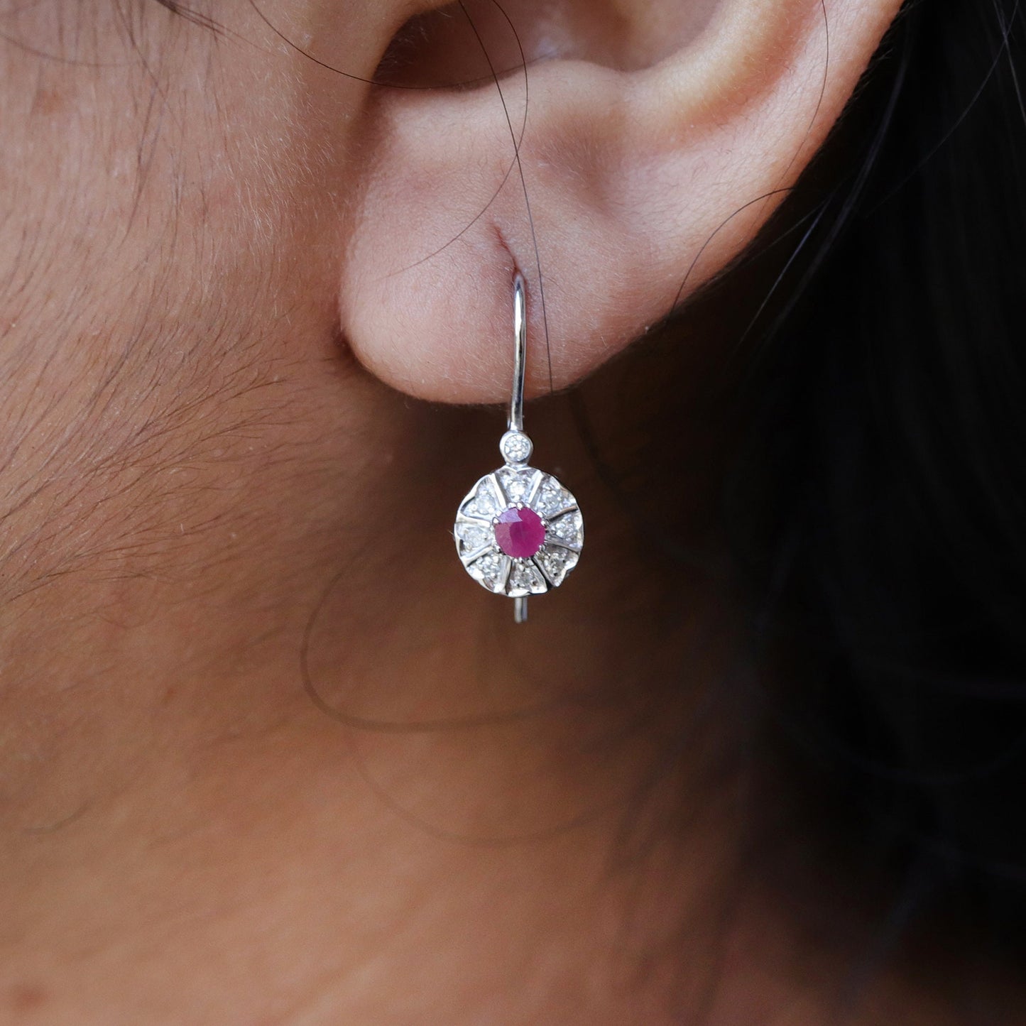 9K White Earring Gold