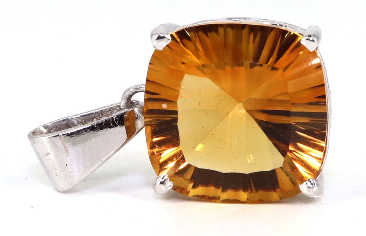 Citrine White Pendent White Pendant 18K Gold