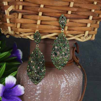 Victorian Stylish Chrome Diopside Gemstone Earring