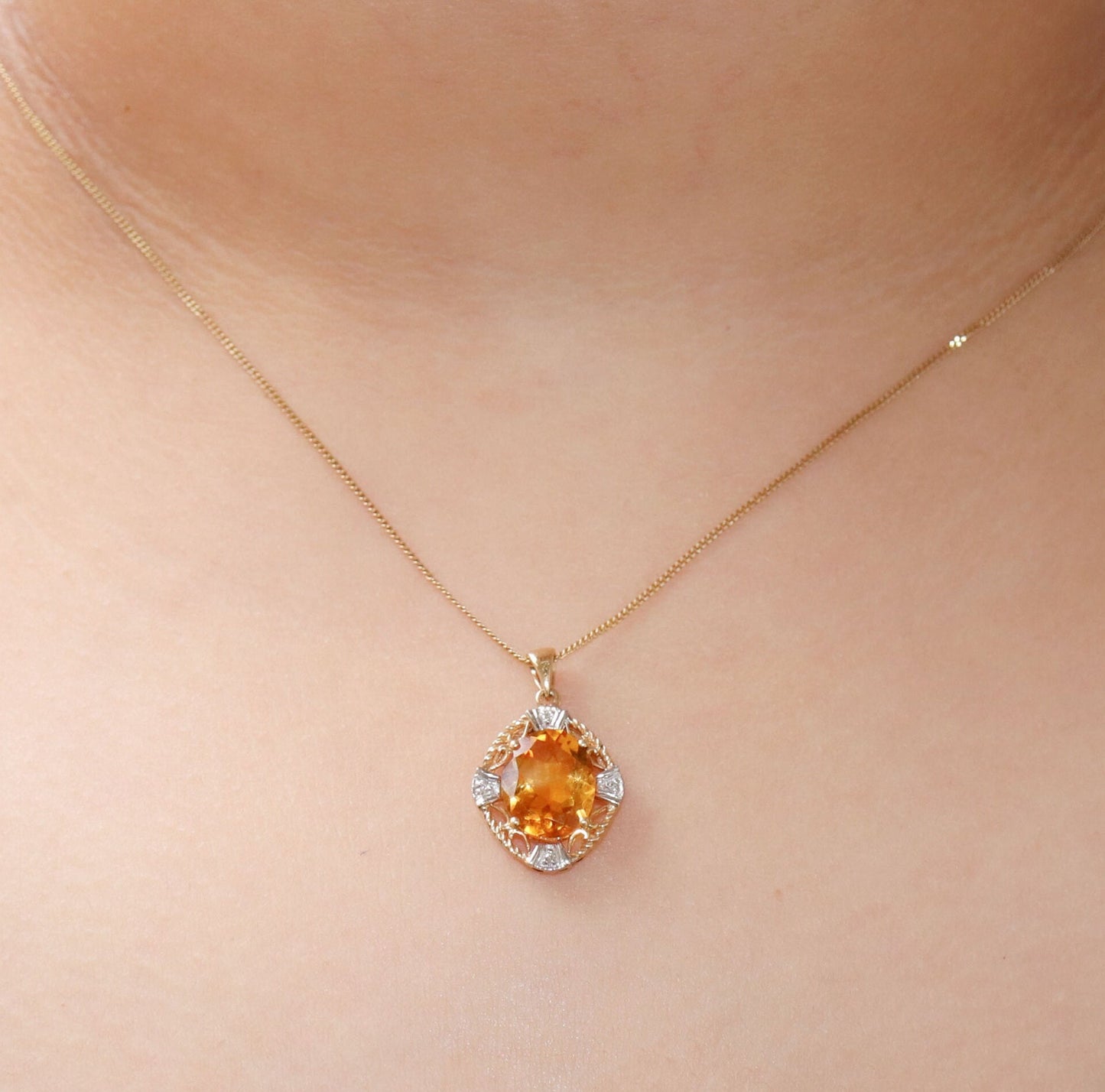 November Pendant 14K Gold