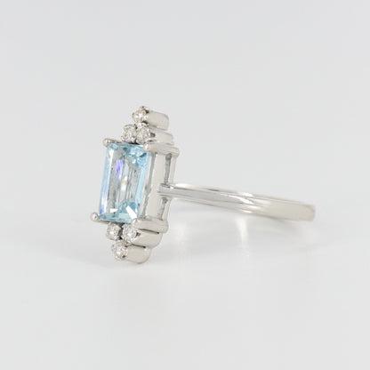 White Ring 18K Gold