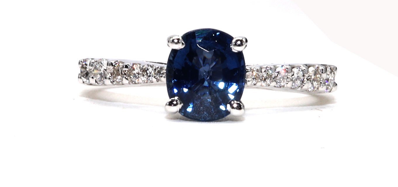 White Blue Sapphire Ring 18K Gold