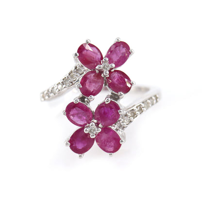 Flower Style Gemstone Ring Gold