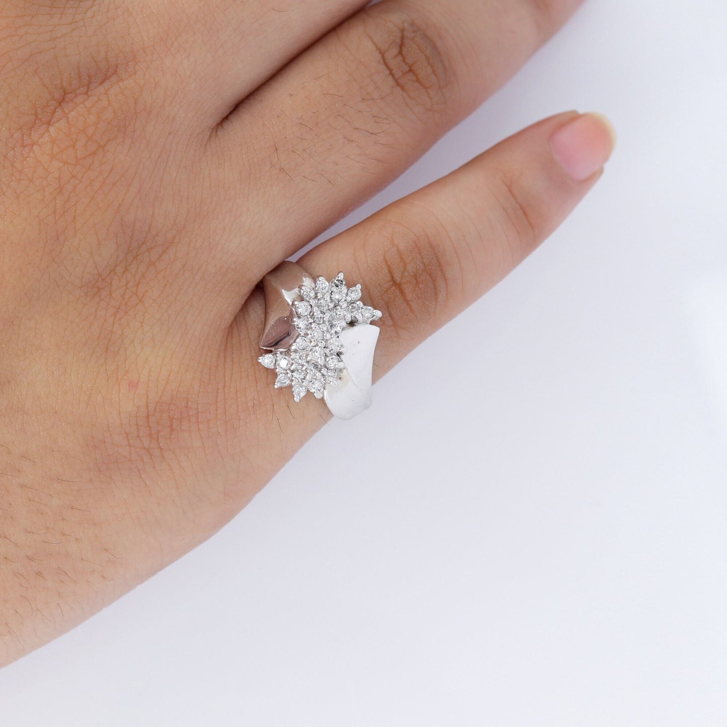 White Ring 18K Gold