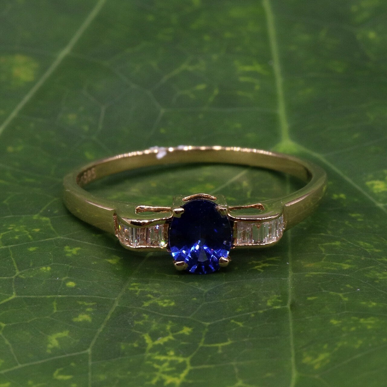 Sapphire Ring 14K Gold