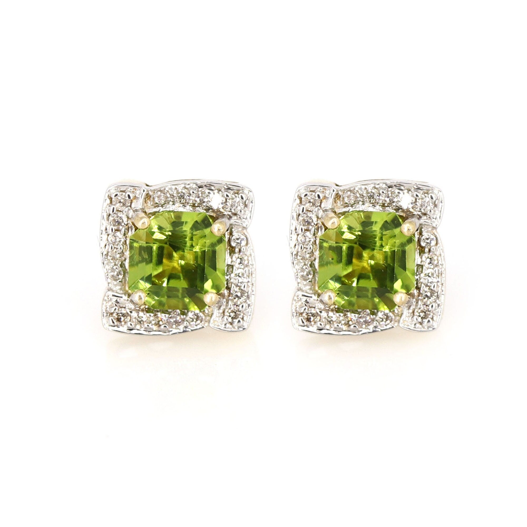 Peridot Stud Earring 14K Gold
