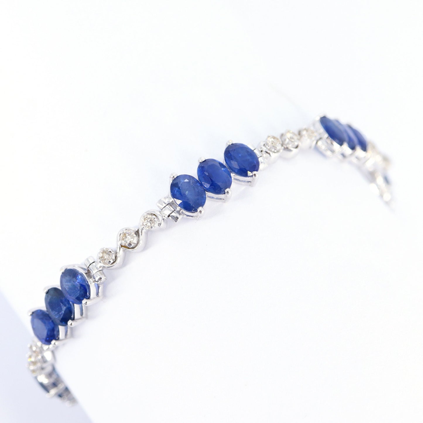 White Bracelet 18K Gold
