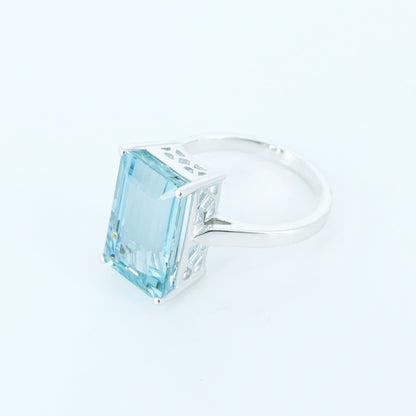 White Ring 14K Gold