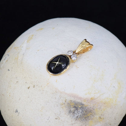 Dainty Pendant 14K Gold