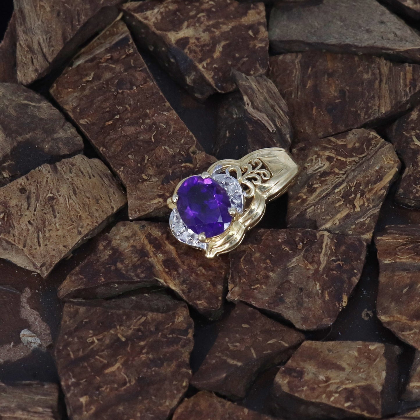 Unique Design Amethyst Necklace 14K Gold