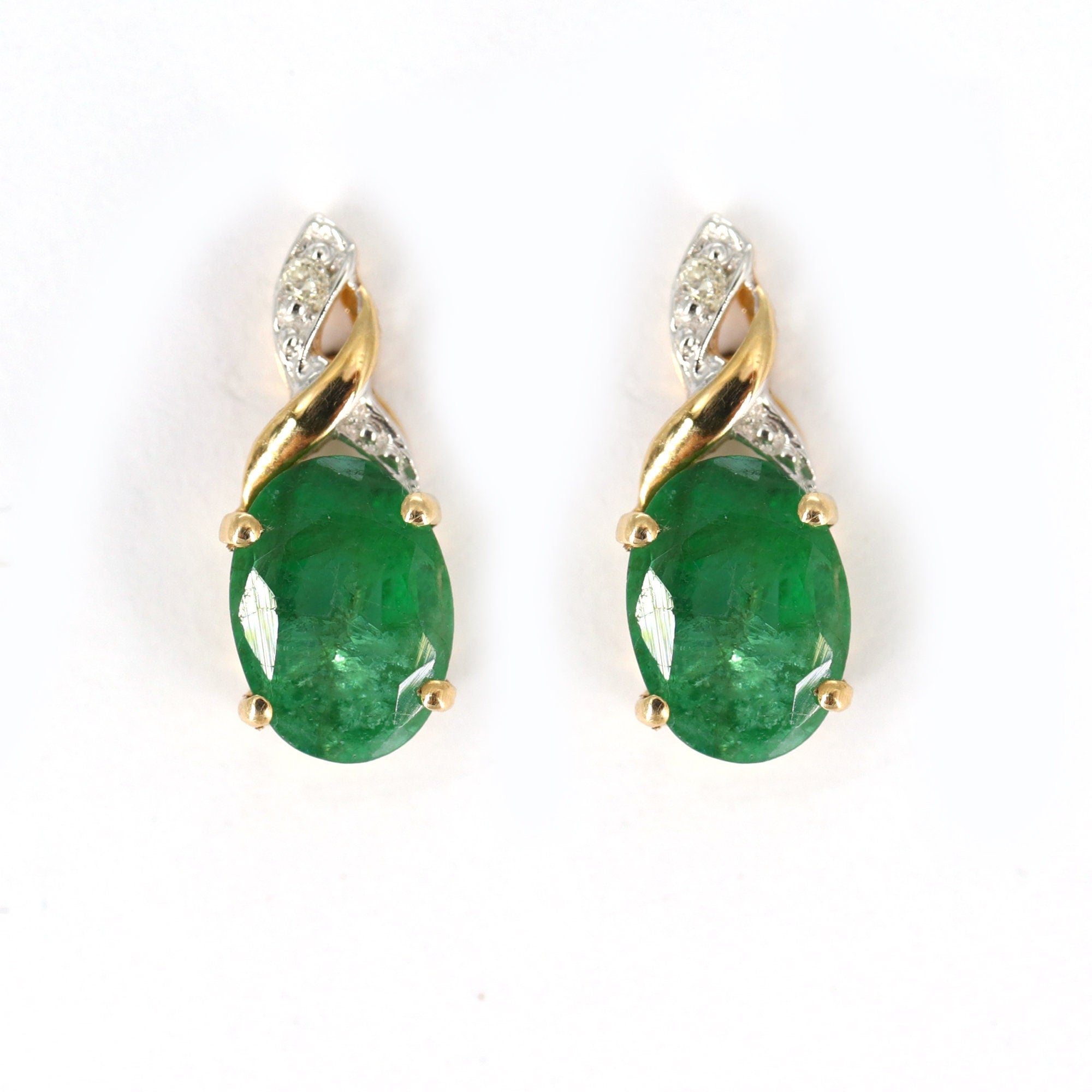 Oval Cut Emerald & Earring 14K Gold