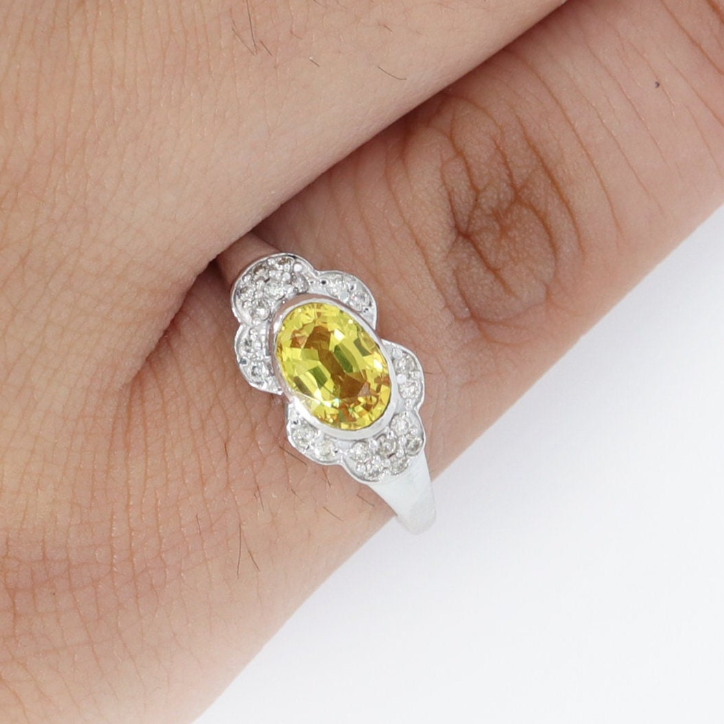 September White Ring 14K Gold
