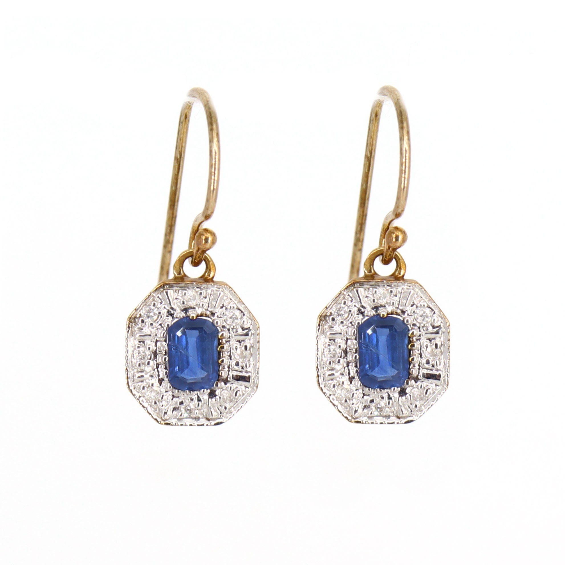 Antique Dangling Earring Gold