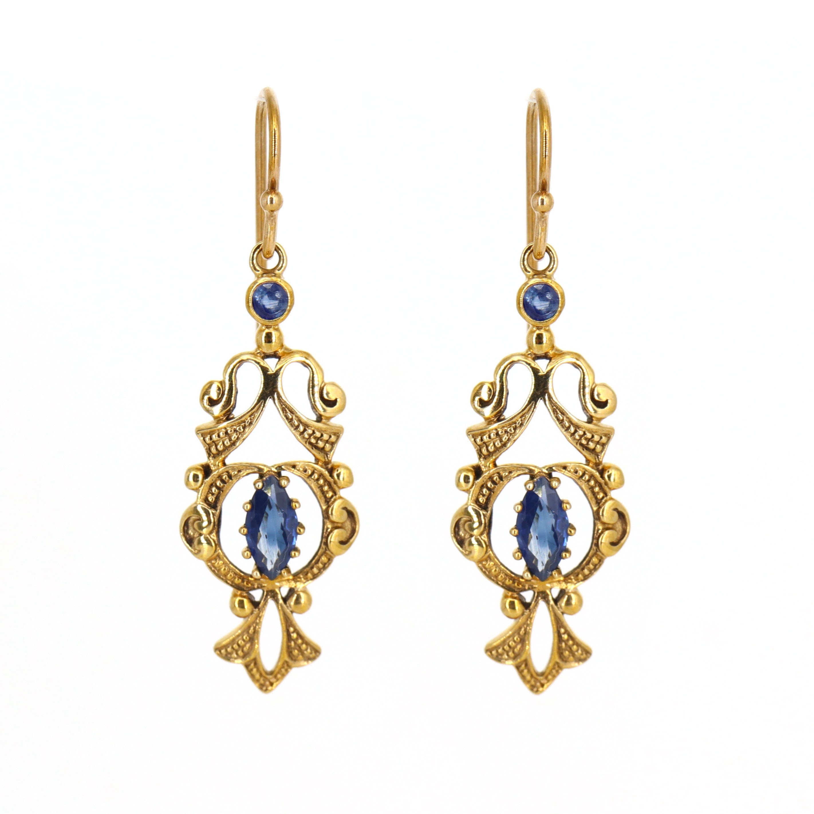 Blue Sapphire Gemstone Earring Gold