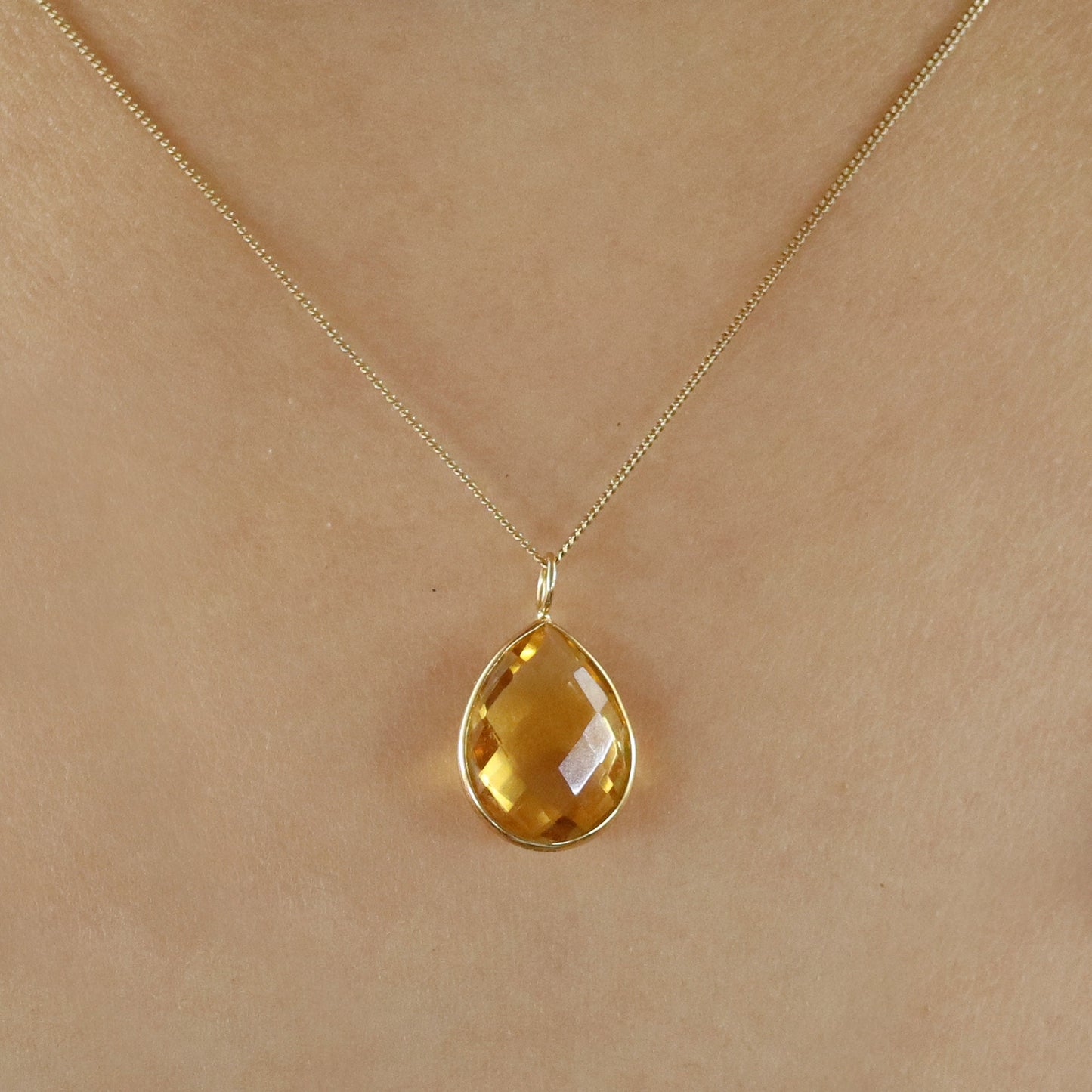 Citrine Pendant 18K Gold