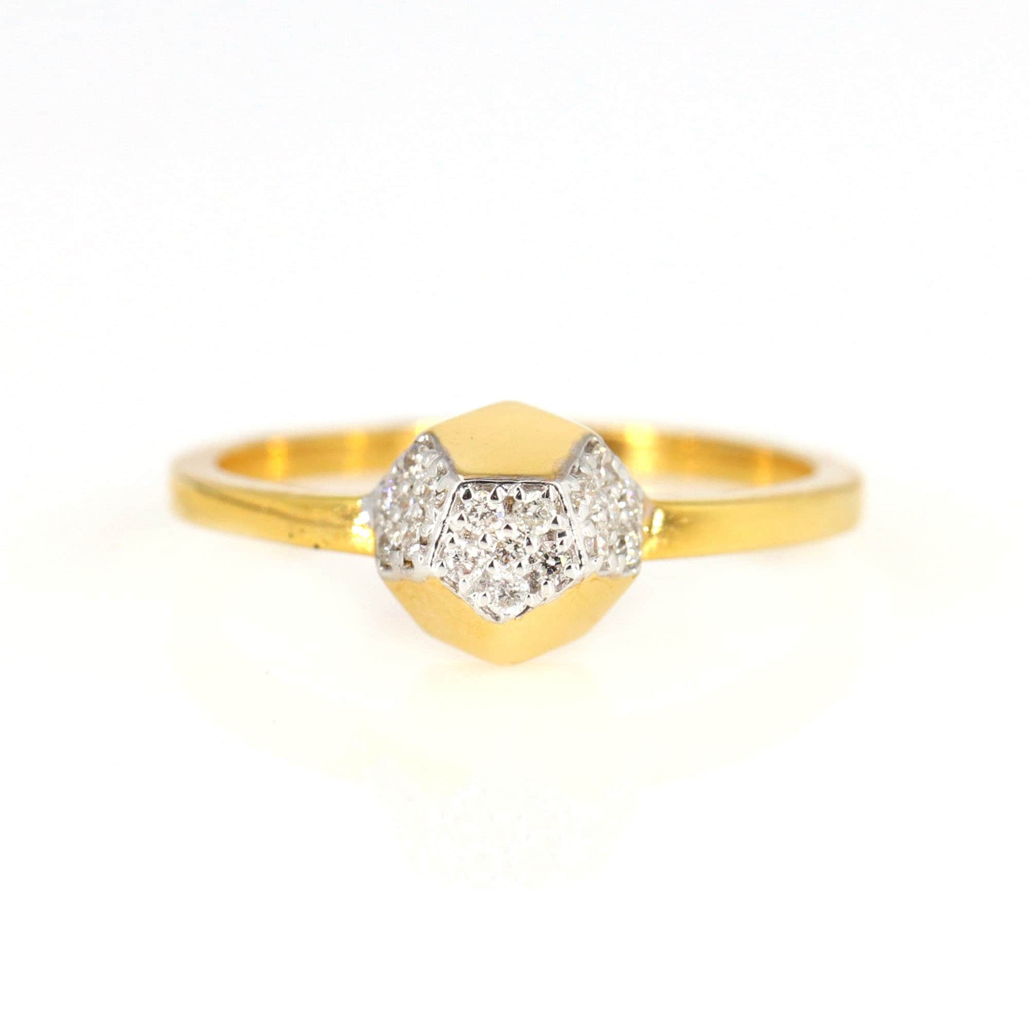 Yellow Studded Real Ring 18K Gold