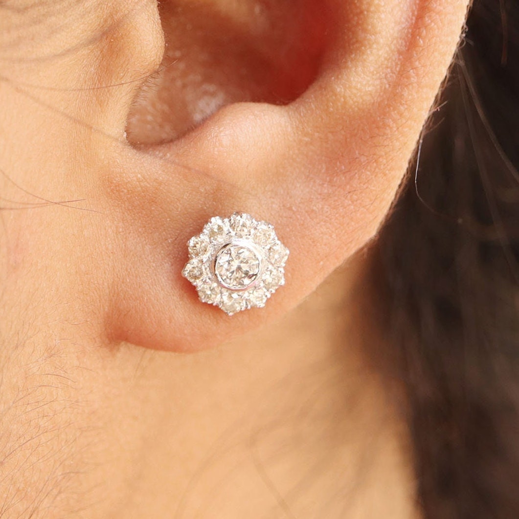 Solitaire Earring 18K Gold