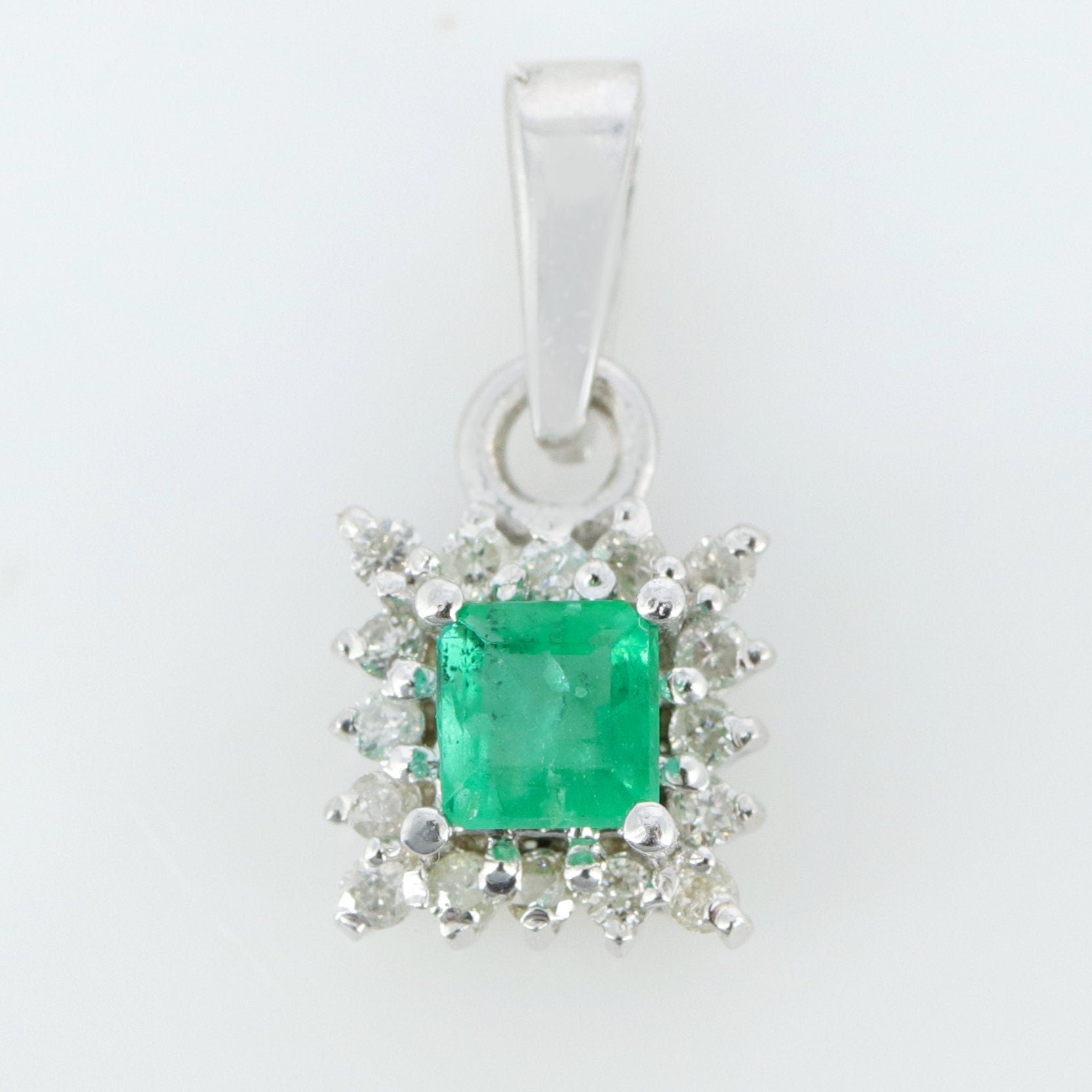 Simple Emerald Pendant Silver