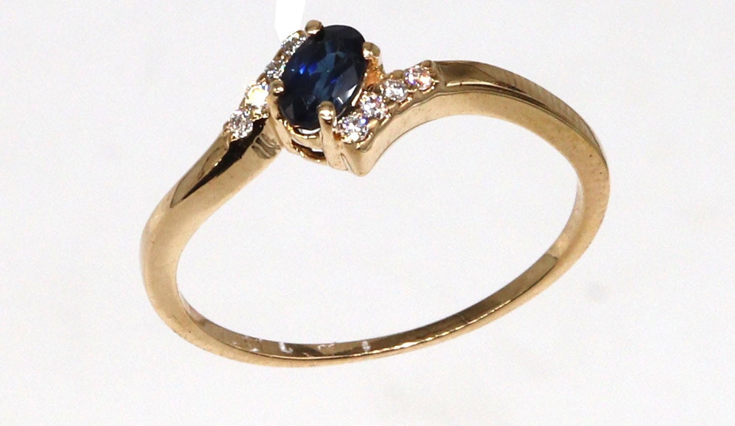 Sapphire Ring 14K Gold