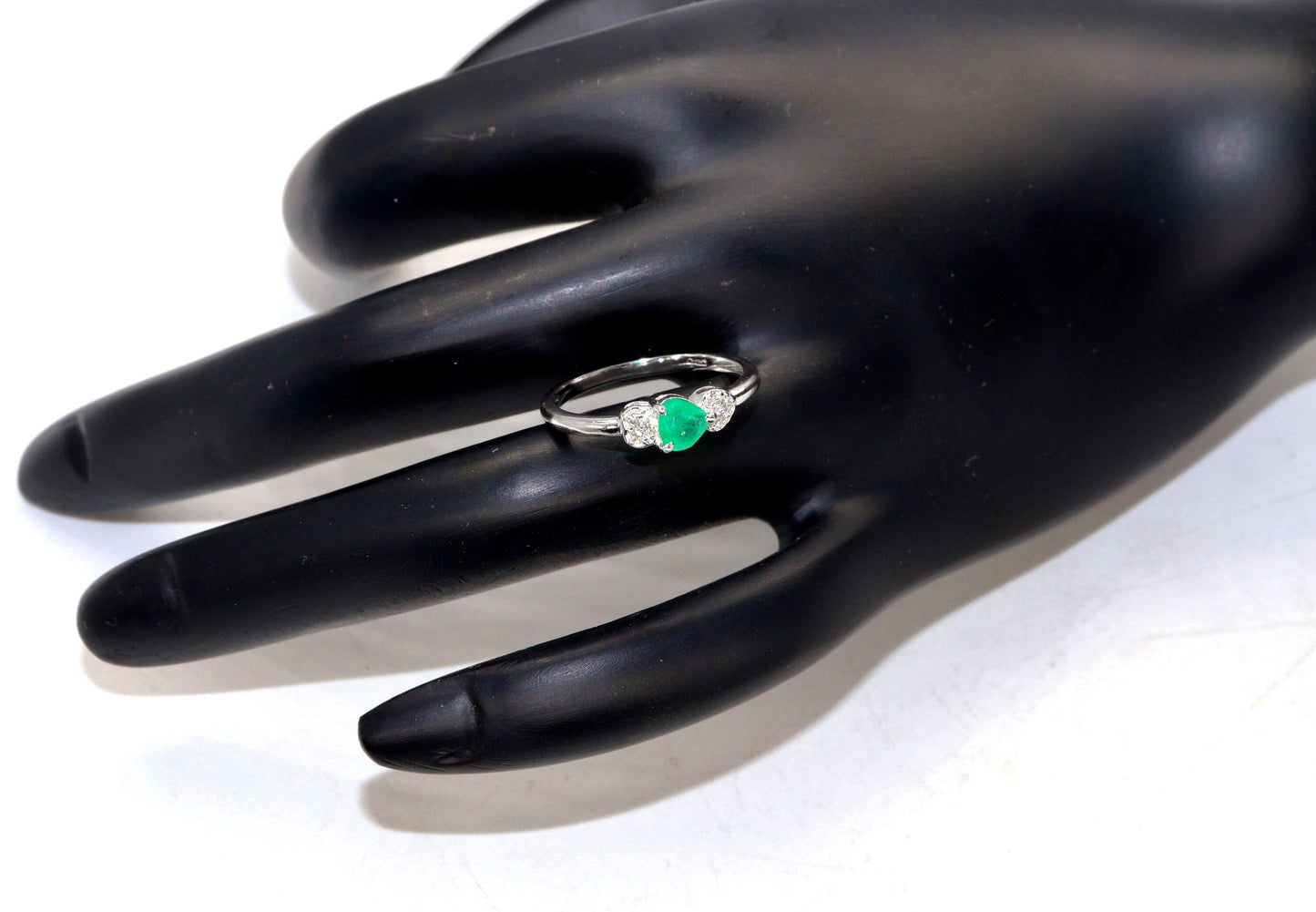 White Beautiful Ring 14K Gold