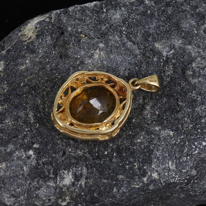 November Pendant 14K Gold