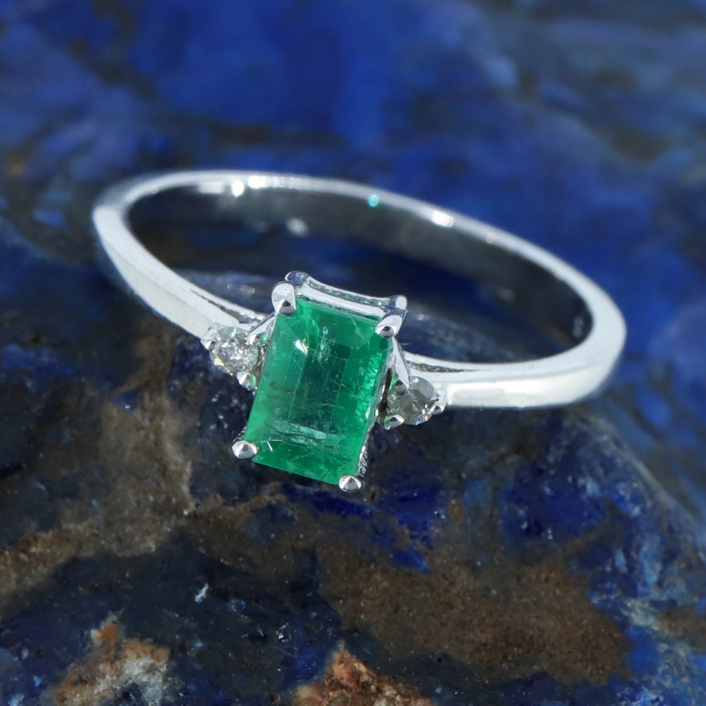 Beautiful 925 Sterling Emerald Ring Silver