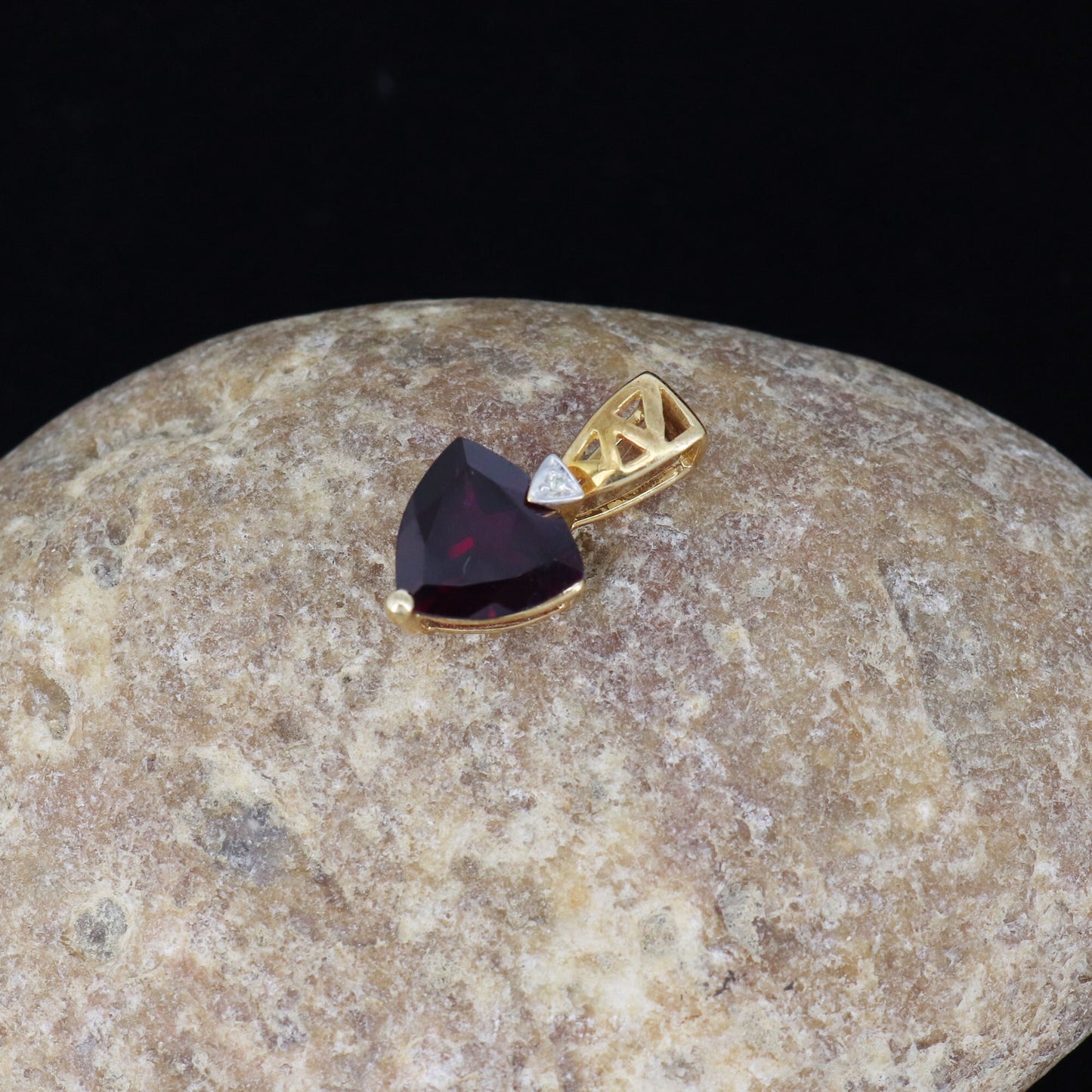 Minimalist Necklace 14K Gold