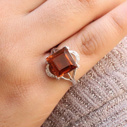 White Tourmaline Vintage Ring 14K Gold