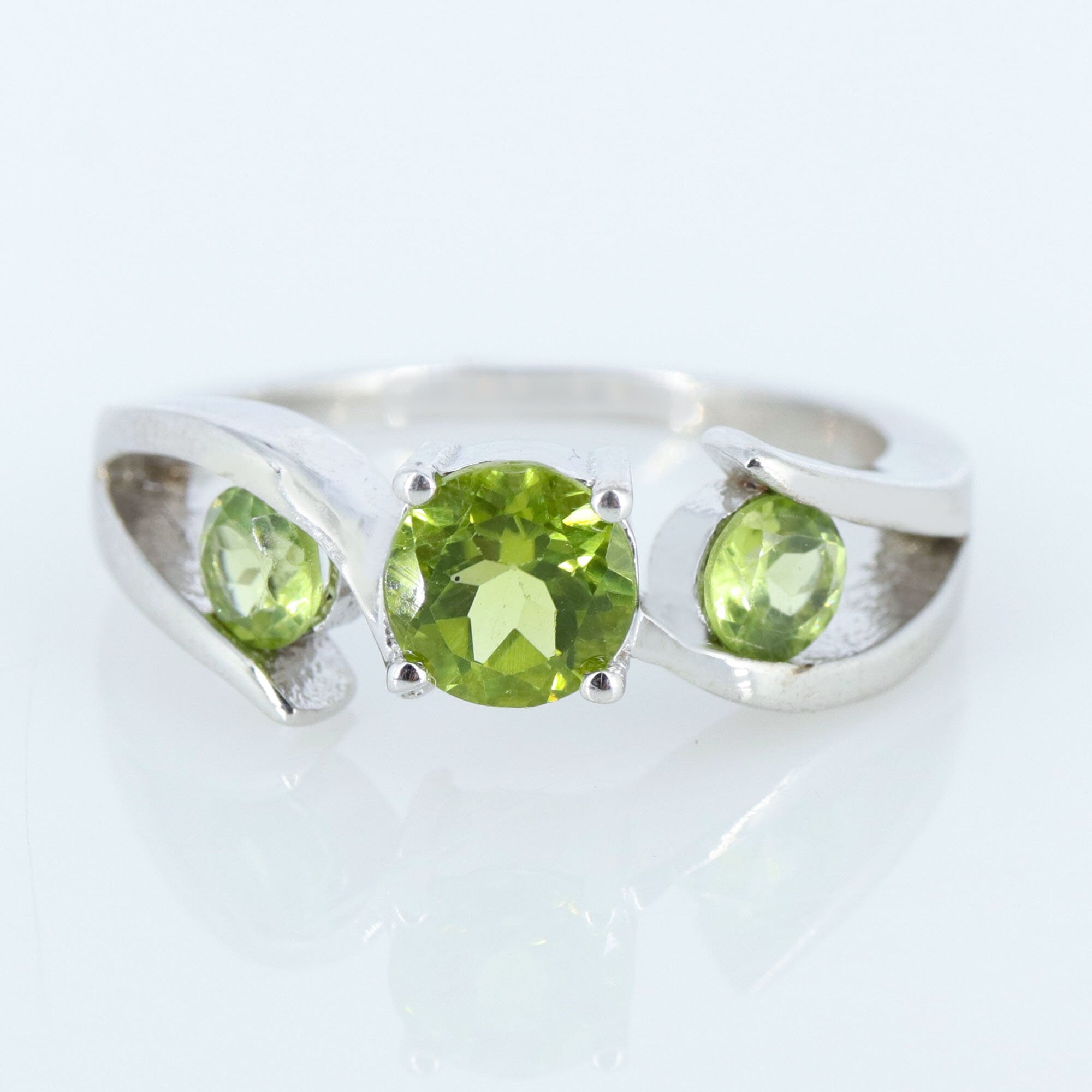Peridot Ring Silver
