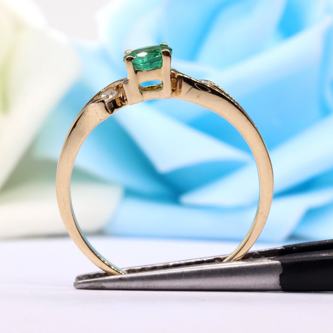 Beautiful Ring 14K Gold