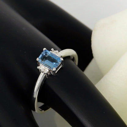 White Ring 14K Gold