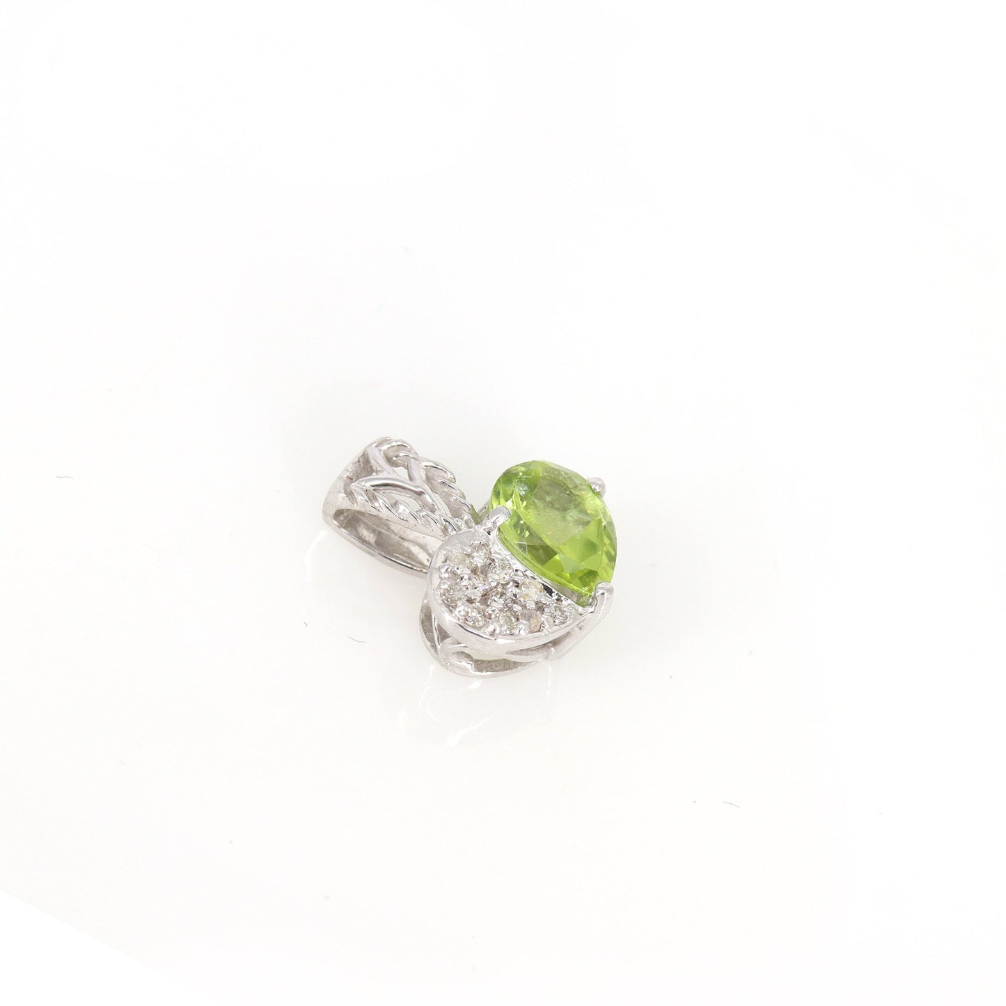 Peridot Pendant 14K Gold