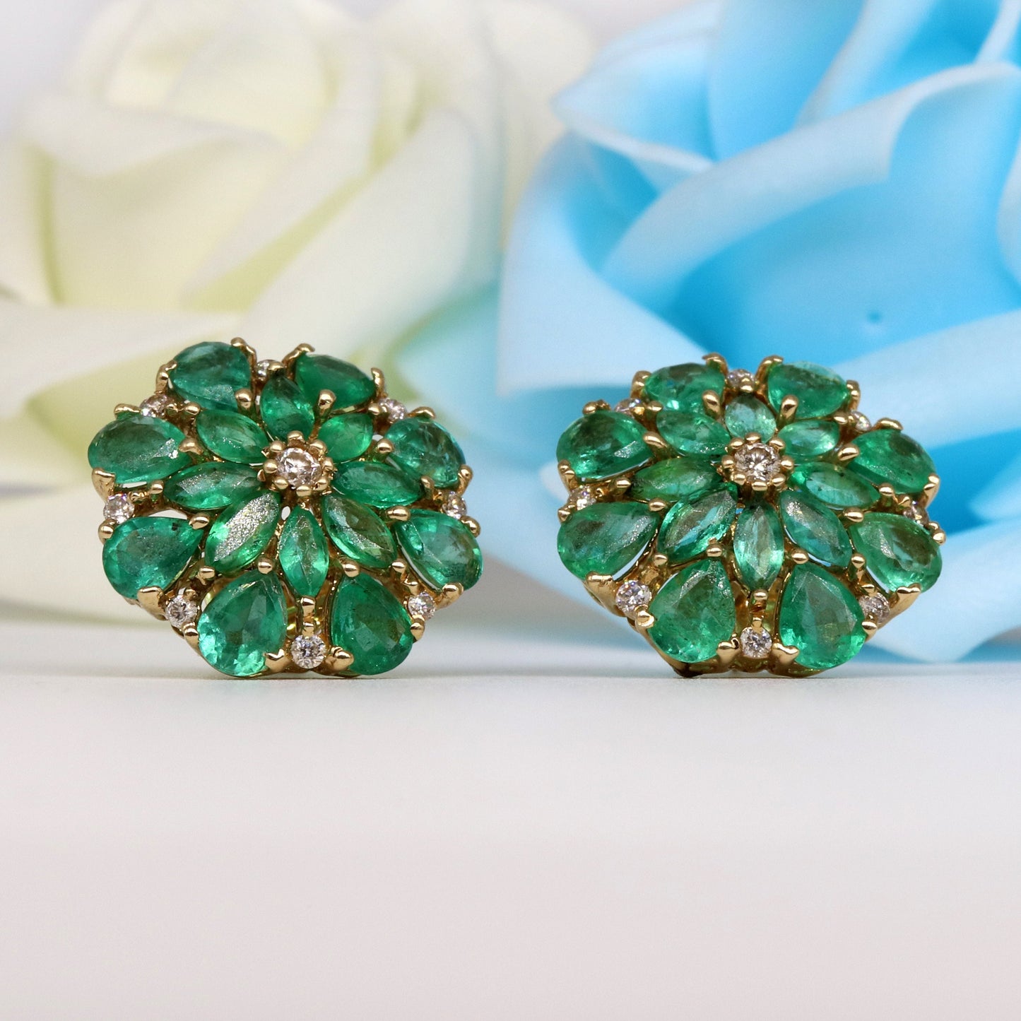 Real Emerald Floral Pattern Studs Earring 14K Gold