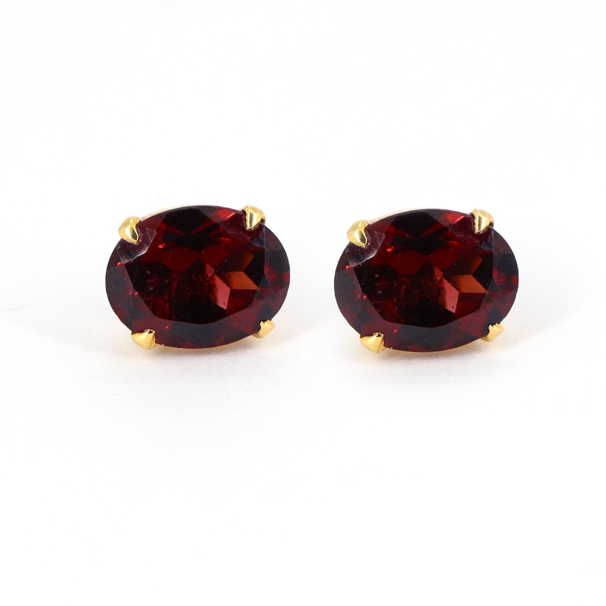 Garnet Gemstone Studs Yellow Earring 18K Gold