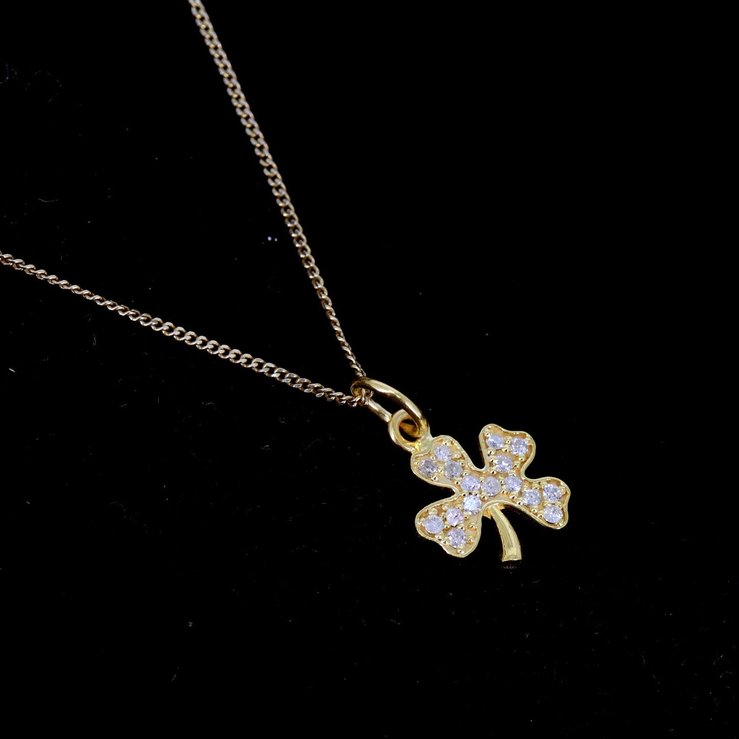 Very Beautiful Luck Leaf Designer Pave Pendant 14K Gold