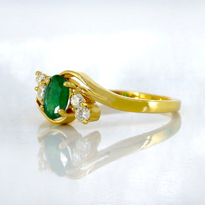 Beautiful Ring 18K Gold