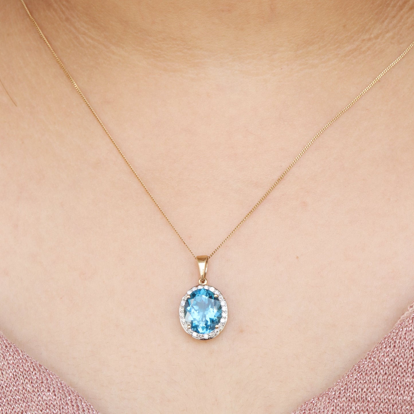 Dainty Pendant 14K Gold