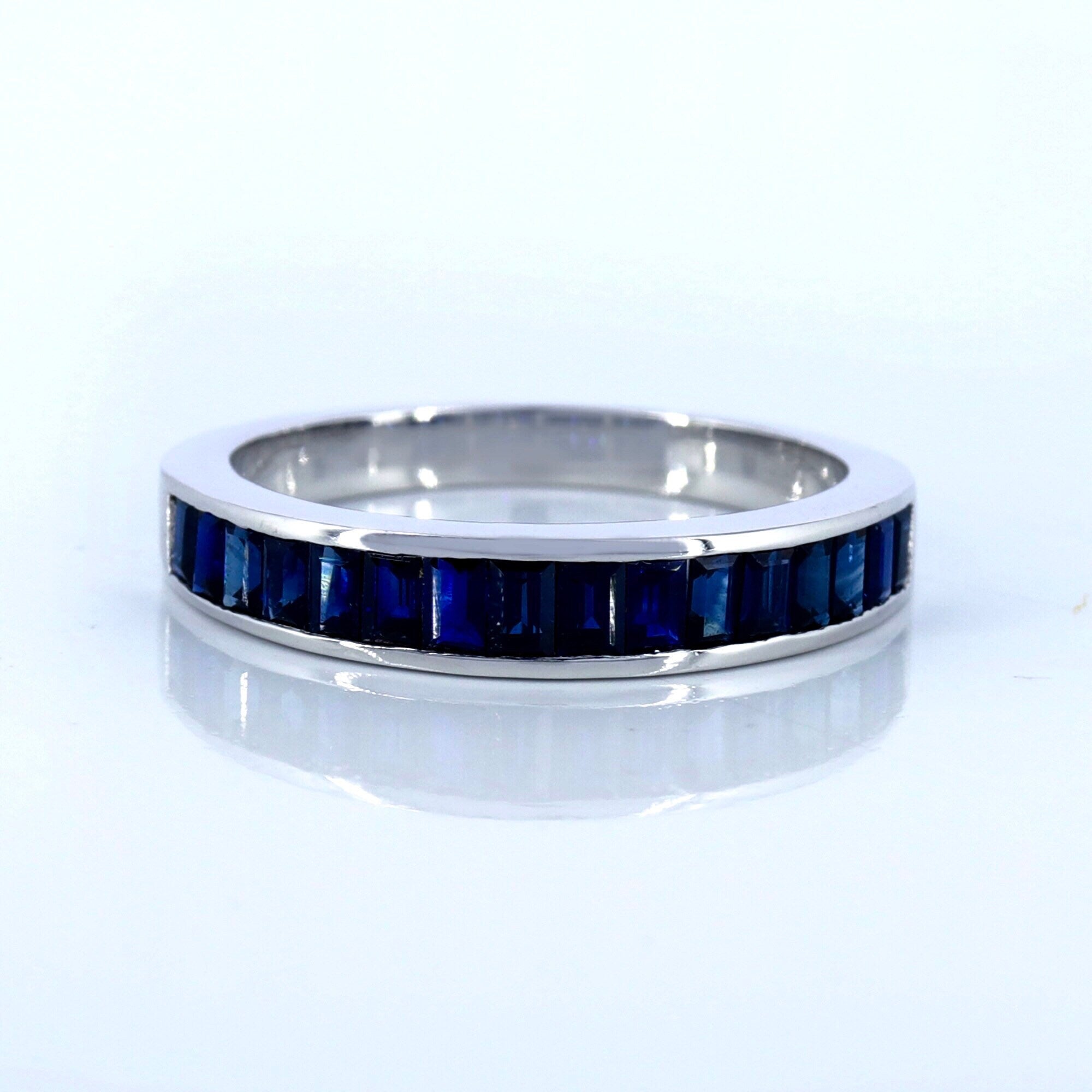 White Beautiful Ring 14K Gold